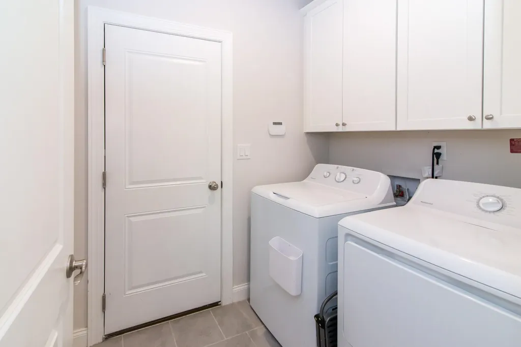 2544 Oxford Circle Scio Township MI 48103