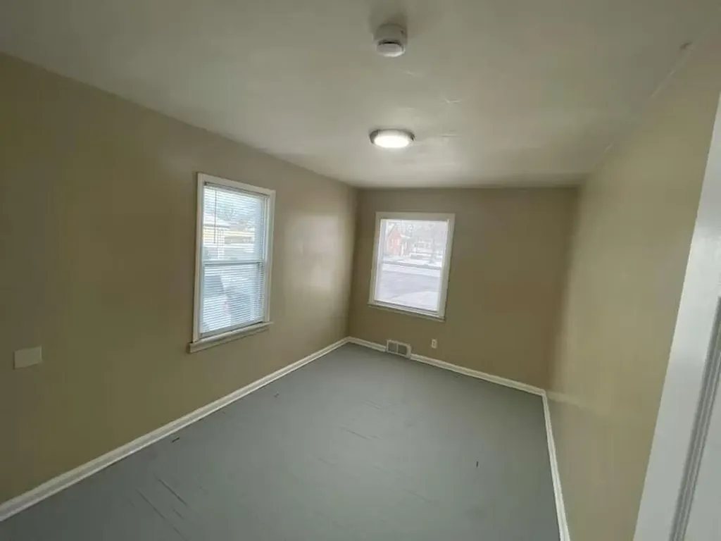 19303 Fairport Street Detroit City MI 48205