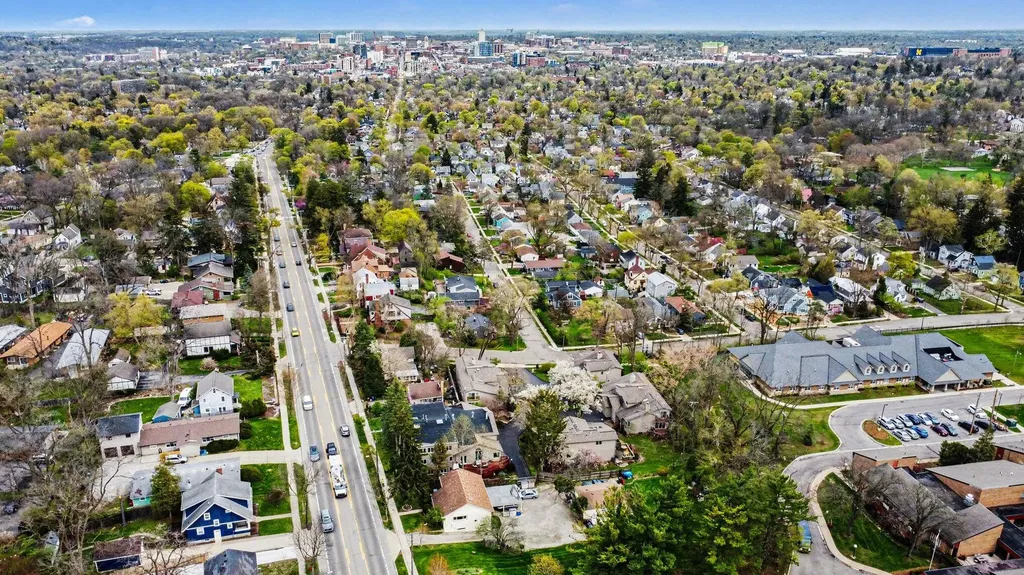 1906 Old Orchard Court Ann Arbor City MI 48103