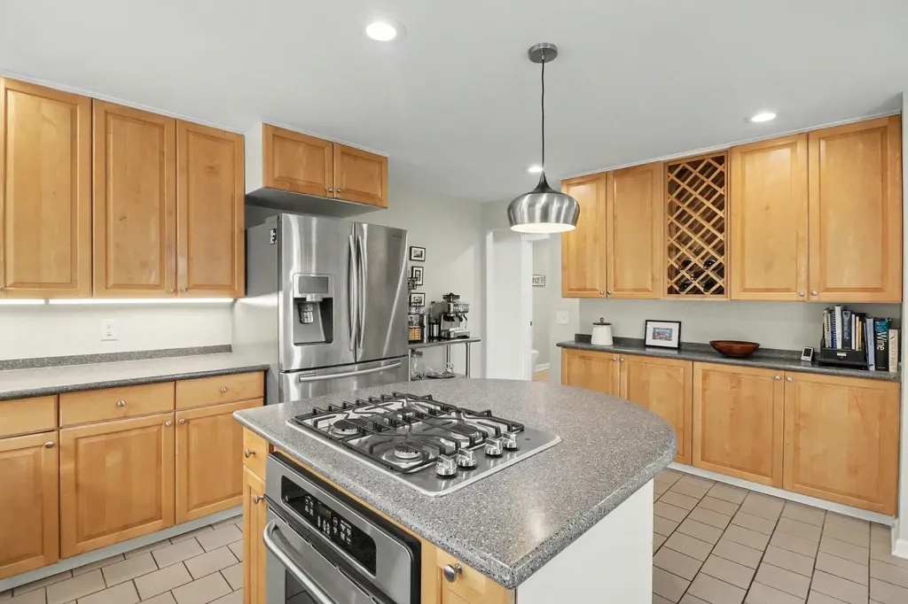 1906 Old Orchard Court Ann Arbor City MI 48103