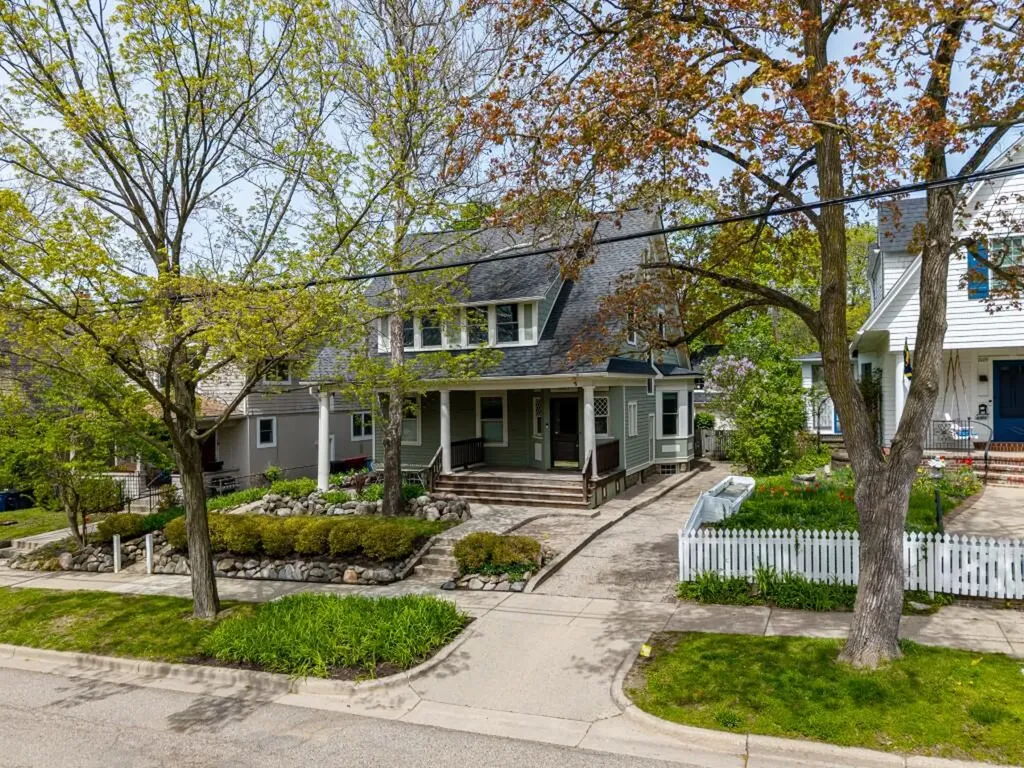 1607 S University Ann Arbor City MI 48104