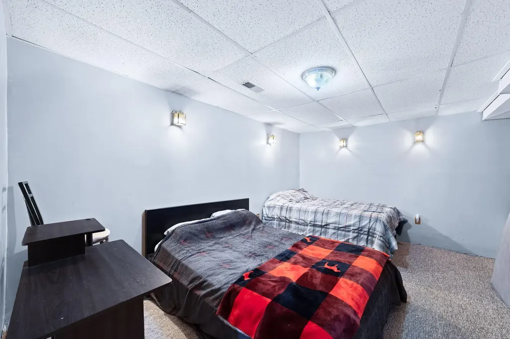 809 W Northrup Street Lansing City MI 48911