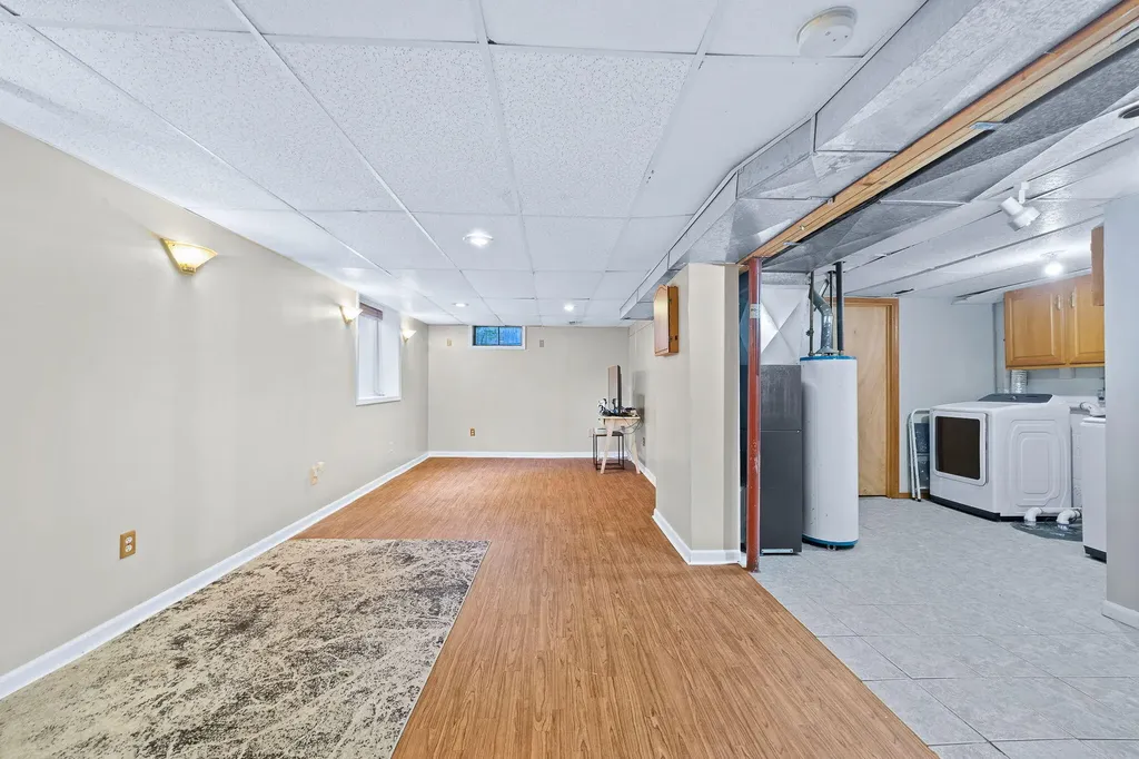 809 W Northrup Street Lansing City MI 48911