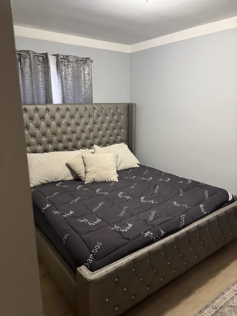 18723 Woodland Street Harper Woods City MI 48225