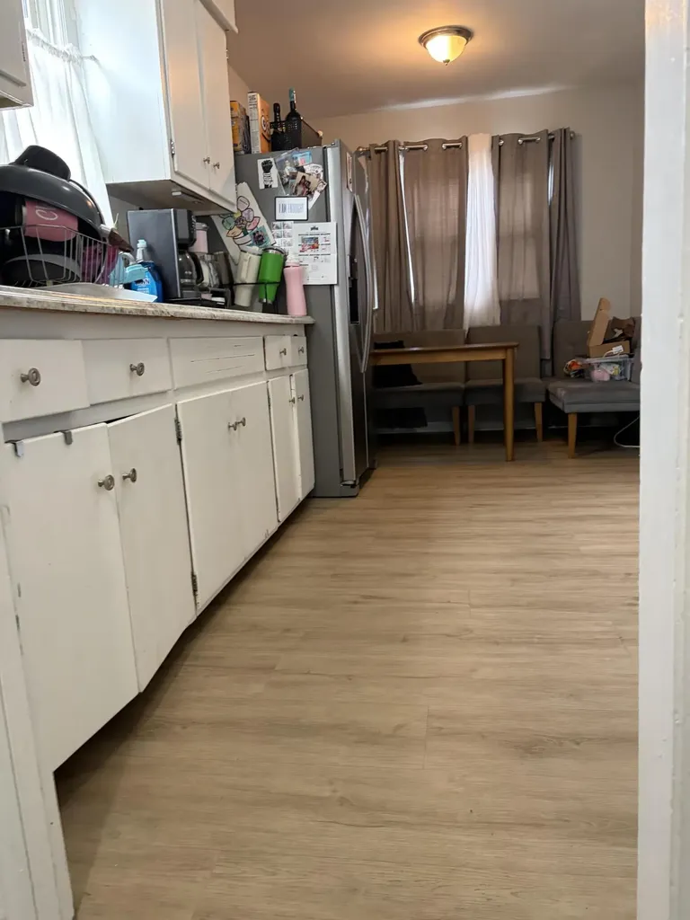 18723 Woodland Street Harper Woods City MI 48225