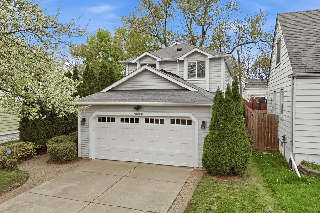 1295 Smith Avenue Birmingham City MI 48009