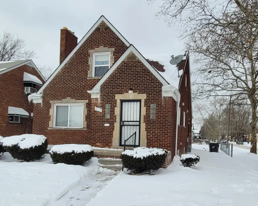 4115 E Outer Drive E Detroit City MI 48234