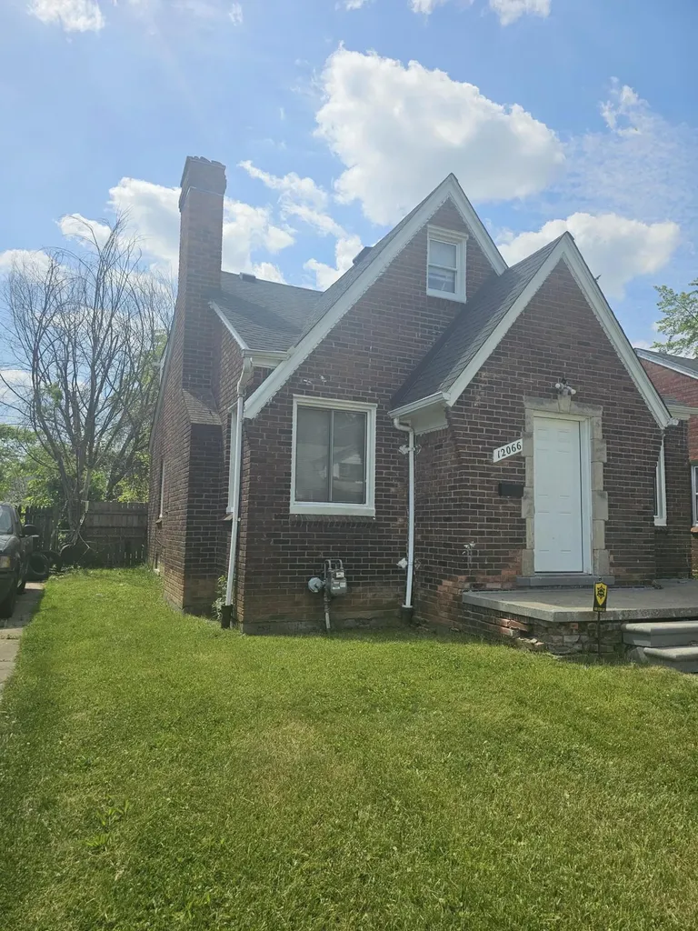 12066 Minden Street Detroit City MI 48205
