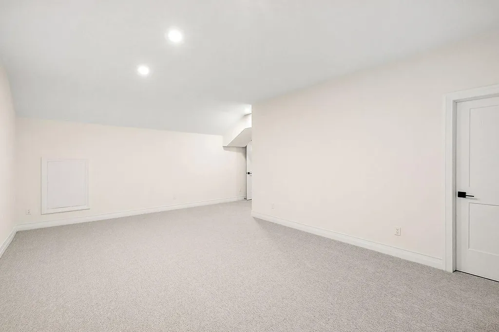 103 S Griswold Street Northville City MI 48167
