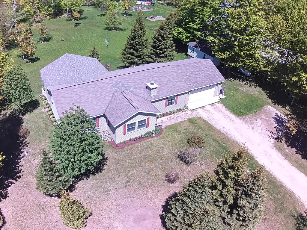 21652 Ridge Road Burt Township MI 49839