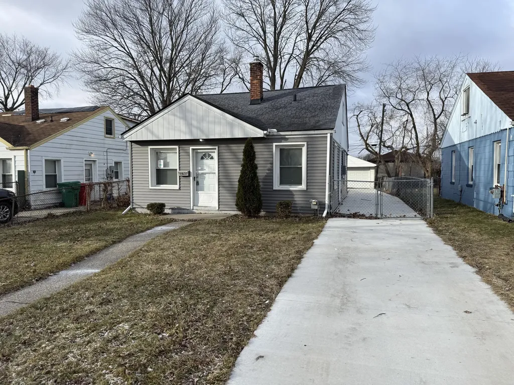 22765 Rosalind Avenue Eastpointe City MI 48021