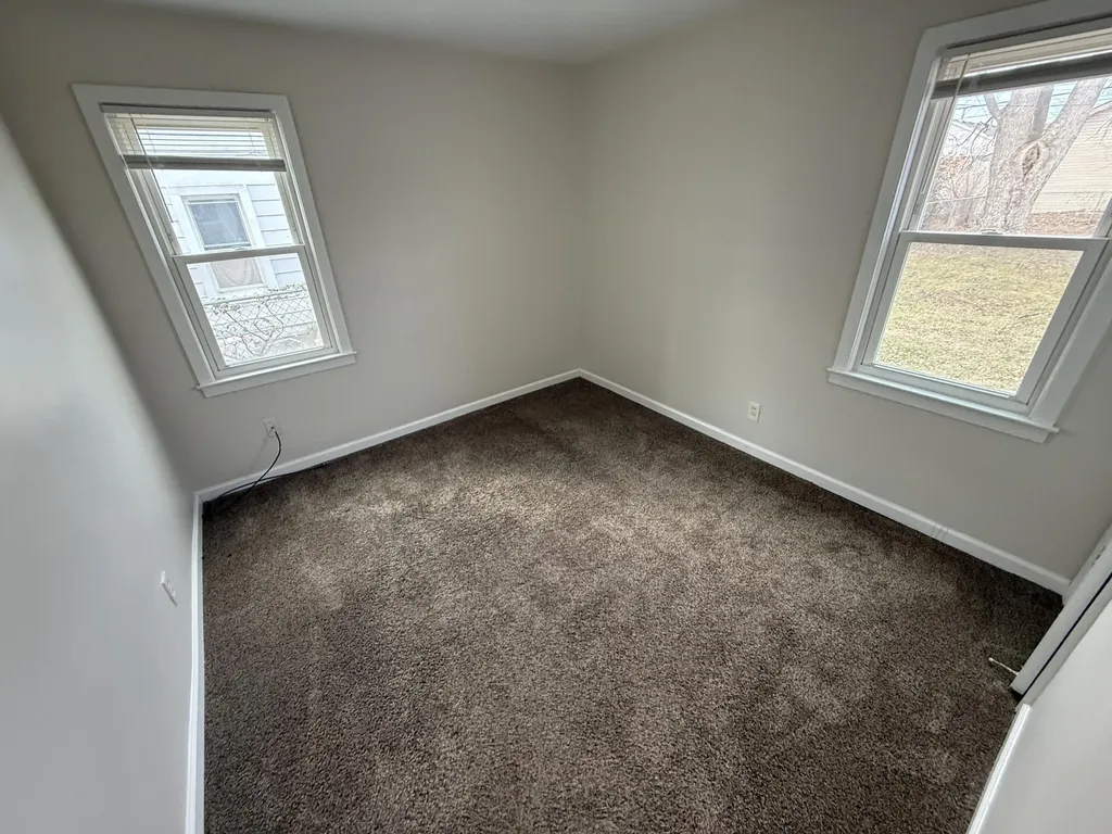 22765 Rosalind Avenue Eastpointe City MI 48021