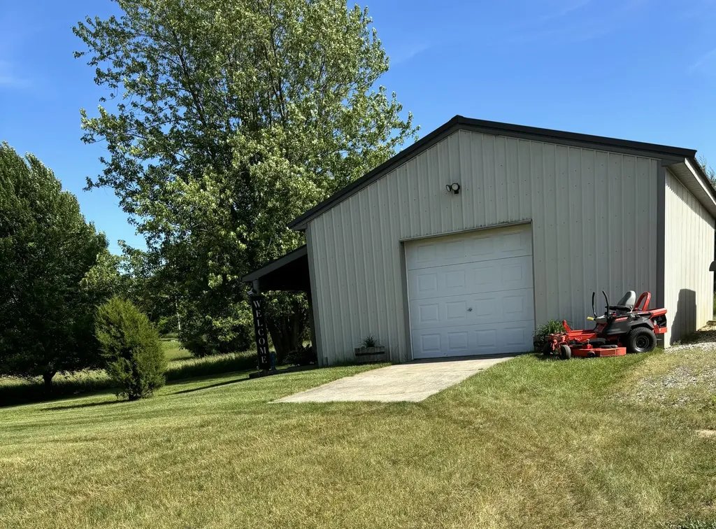 10289 Lee Road Grass Lake Charter Township MI 49240