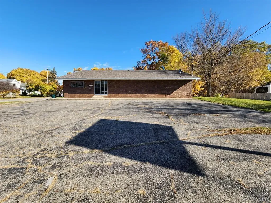 1405 E Cesar E. Chavez Avenue Lansing City MI 48906