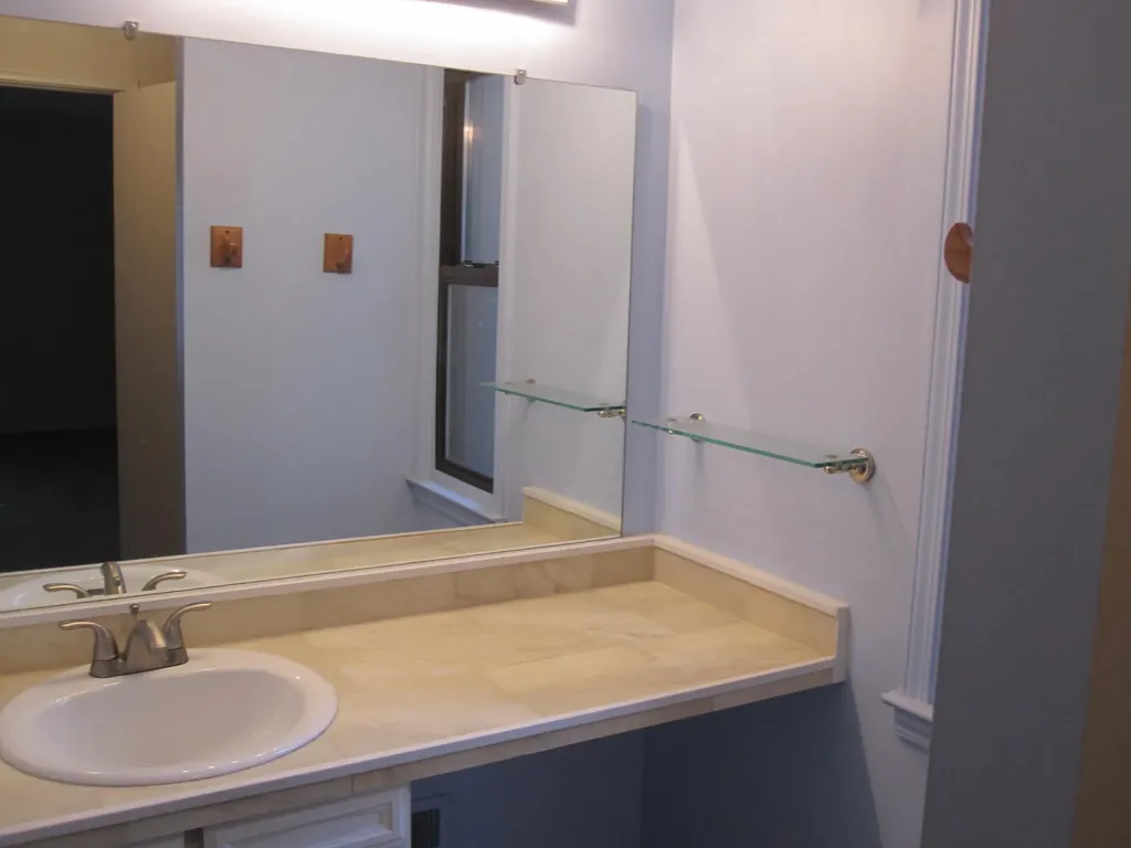 820 Cliffs Drive Ypsilanti Charter Township MI 48198