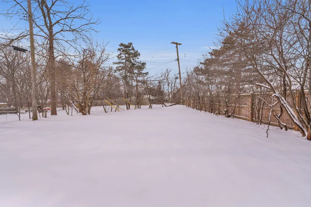 2310 Pinecrest Avenue Ann Arbor City MI 48104