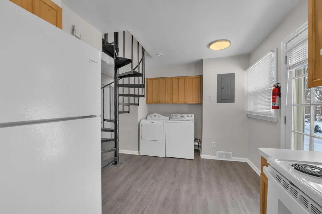 2310 Pinecrest Avenue Ann Arbor City MI 48104