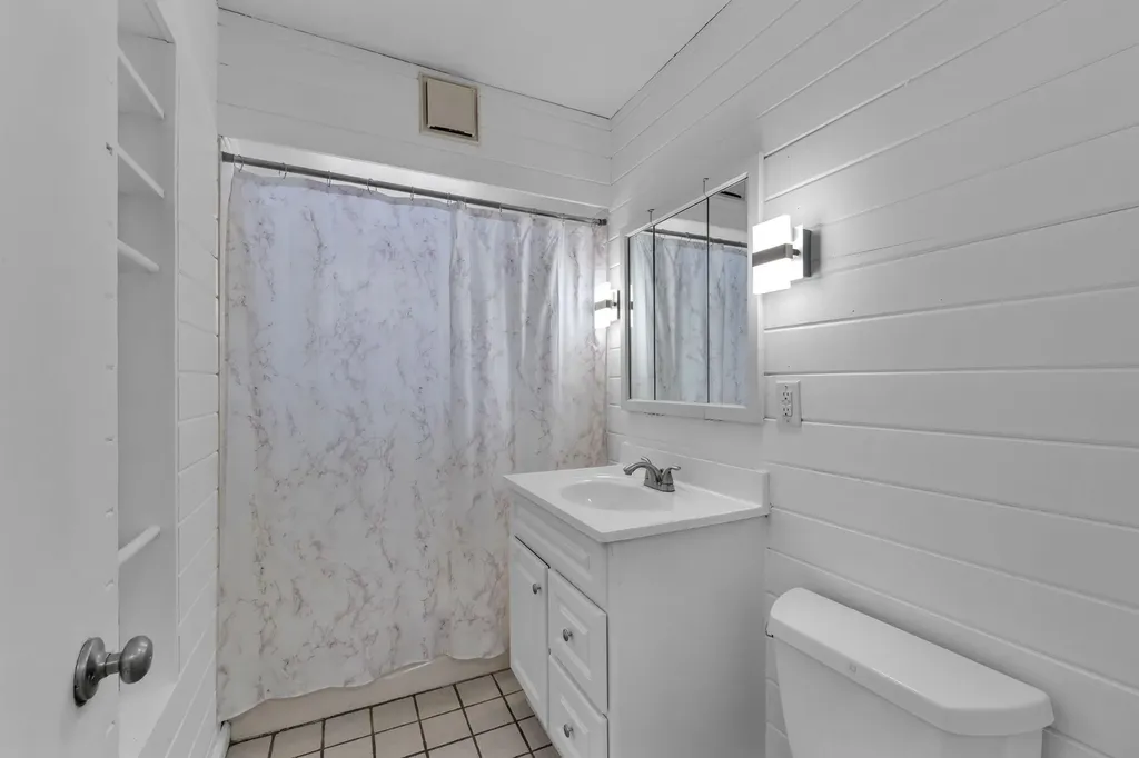 2310 Pinecrest Avenue Ann Arbor City MI 48104