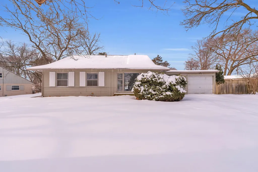 2310 Pinecrest Avenue Ann Arbor City MI 48104