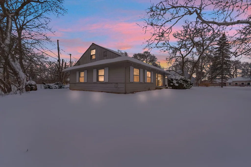 2310 Pinecrest Avenue Ann Arbor City MI 48104