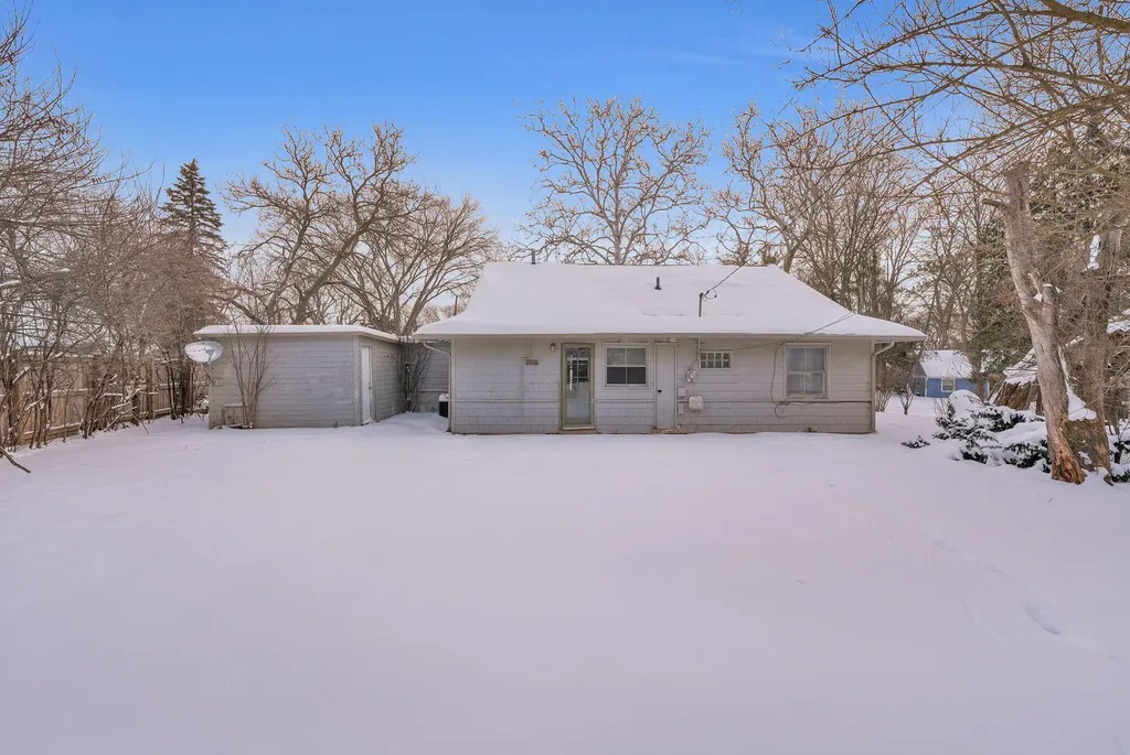 2310 Pinecrest Avenue Ann Arbor City MI 48104
