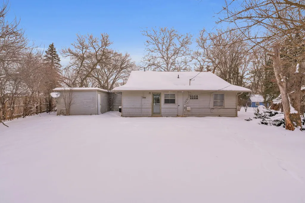 2310 Pinecrest Avenue Ann Arbor City MI 48104