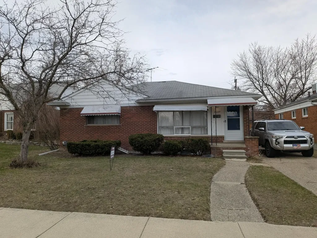 18429 Stephens Road Eastpointe City MI 48021