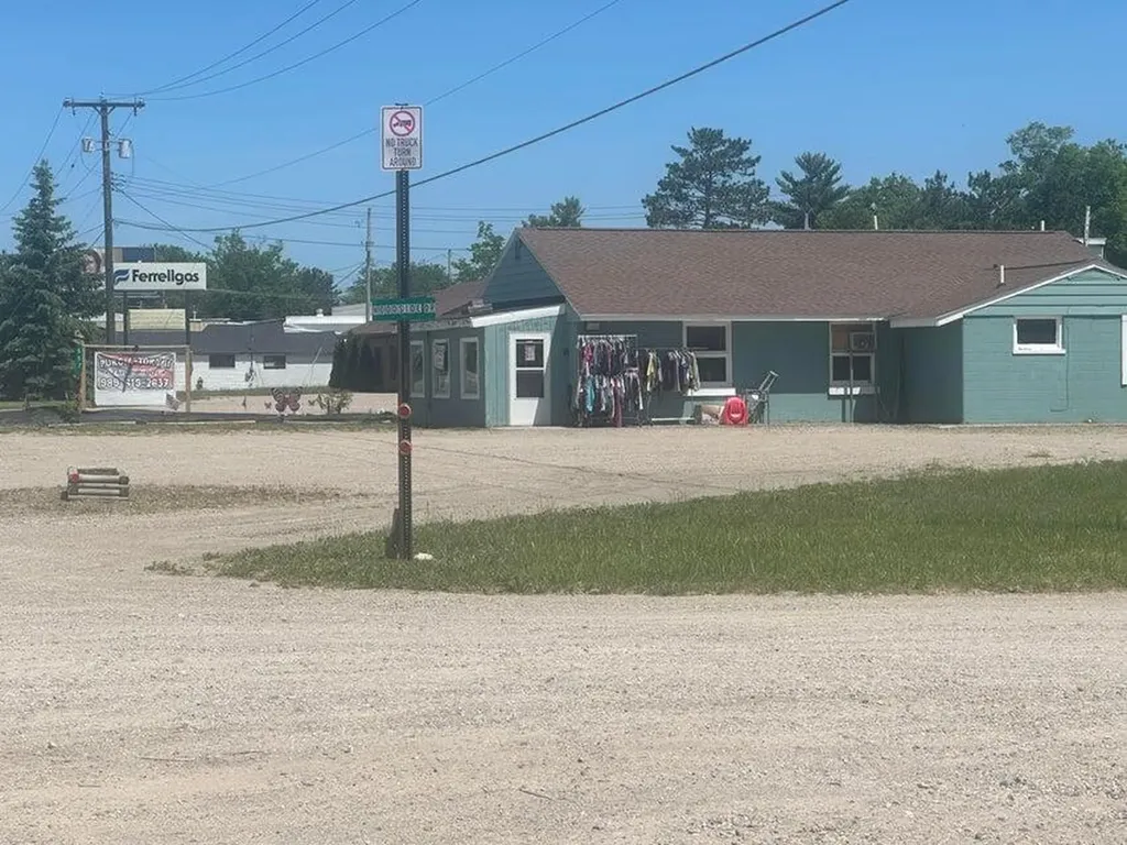 615 S I 75 Business Loop Grayling City MI 49738