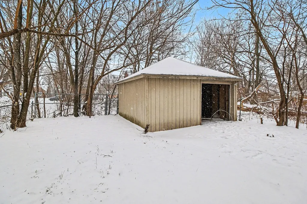 20208 Andover Street Highland Park City MI 48203