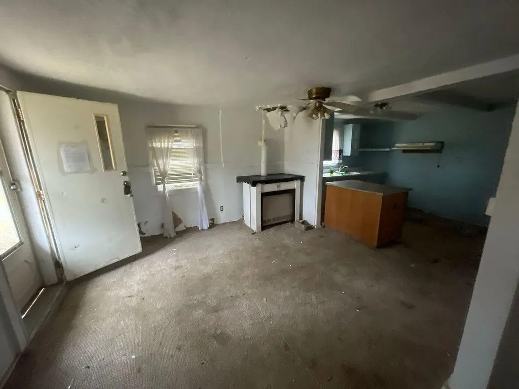 6095 N Stony Creek Road Monroe City MI 48162