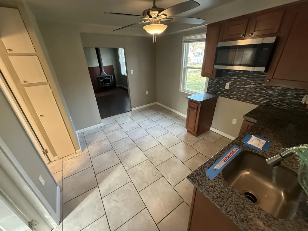 14936 Alberta Avenue Warren City MI 48089