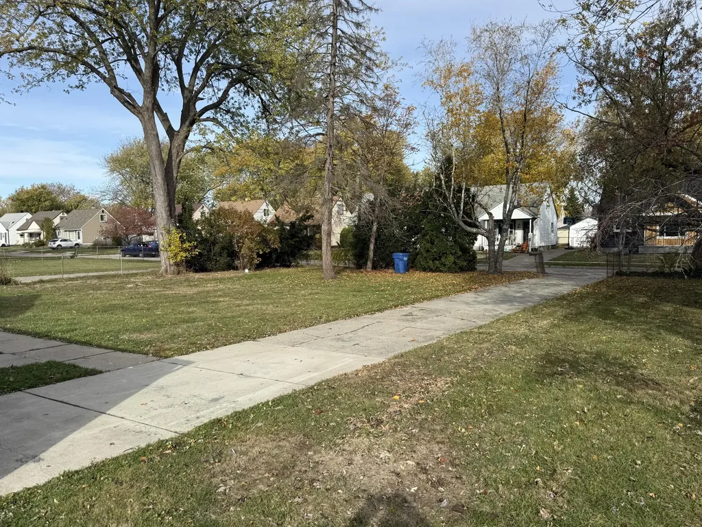 14936 Alberta Avenue Warren City MI 48089