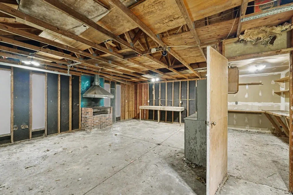 1821 N Lapeer Road Mayfield Township MI 48446