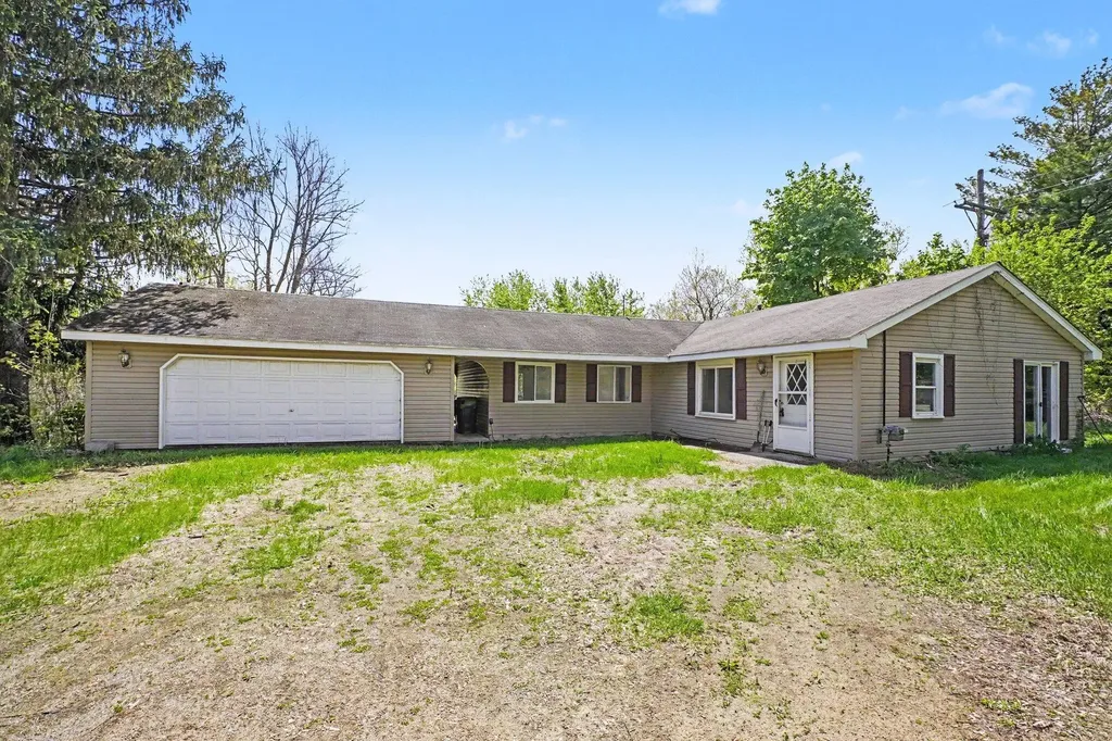 1821 N Lapeer Road Mayfield Township MI 48446
