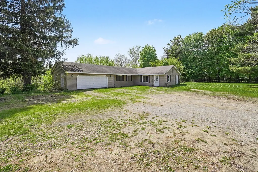 1821 N Lapeer Road Mayfield Township MI 48446