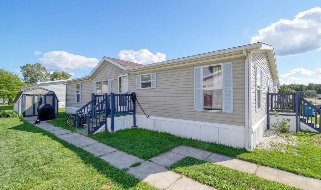 243 Kirk Adrian City MI 49221