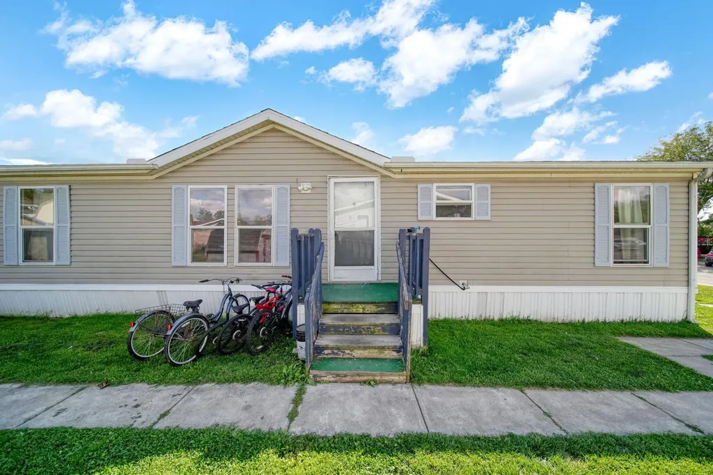 243 Kirk Adrian City MI 49221