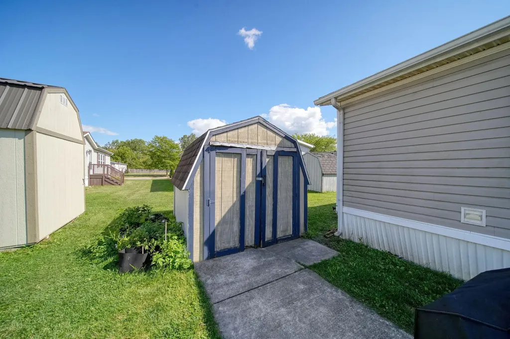 243 Kirk Adrian City MI 49221