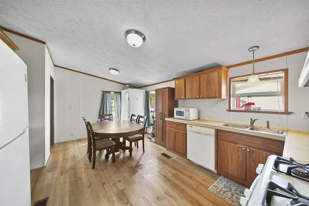 243 Kirk Adrian City MI 49221