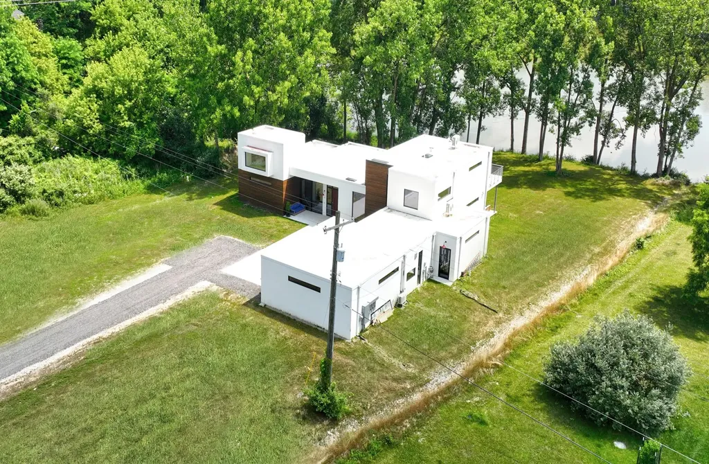 5980 Cherry Hill Road Superior Charter Township MI 48105