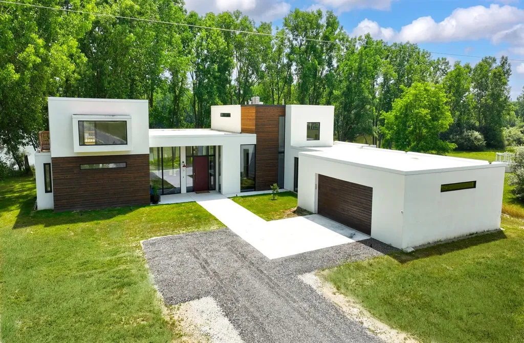 5980 Cherry Hill Road Superior Charter Township MI 48105