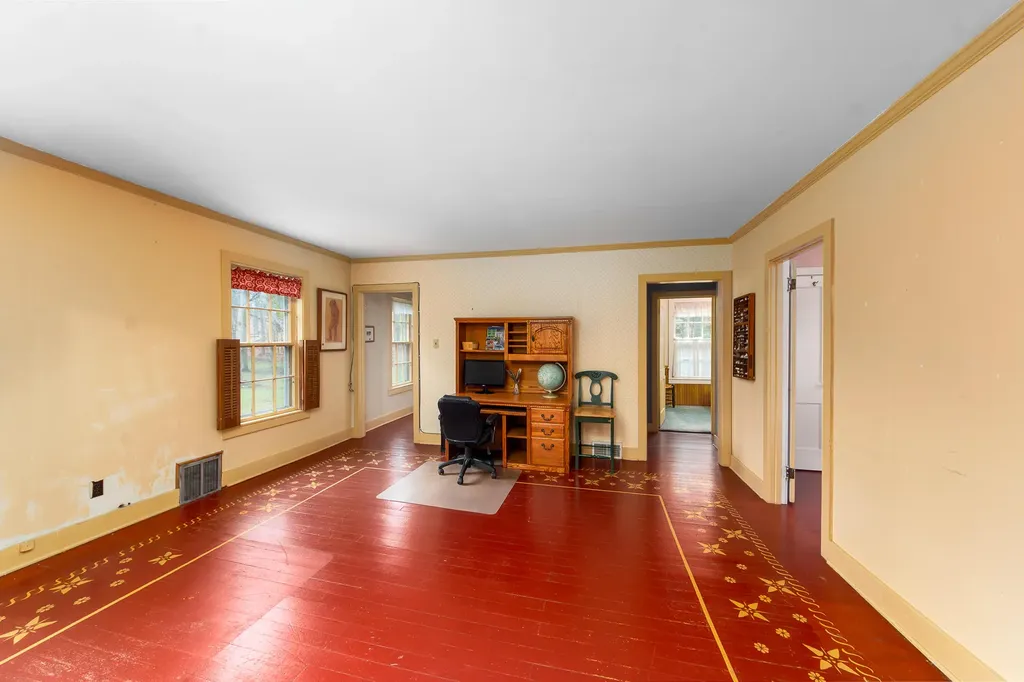 8425 Parshallville Road Hartland Township MI 48430