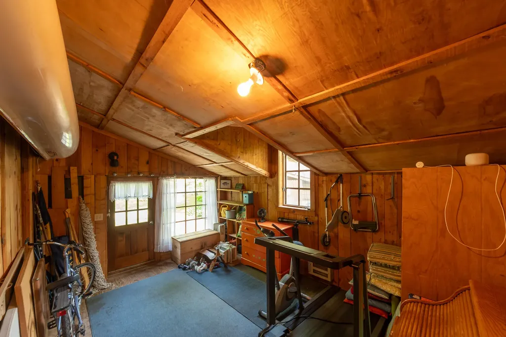 8425 Parshallville Road Hartland Township MI 48430