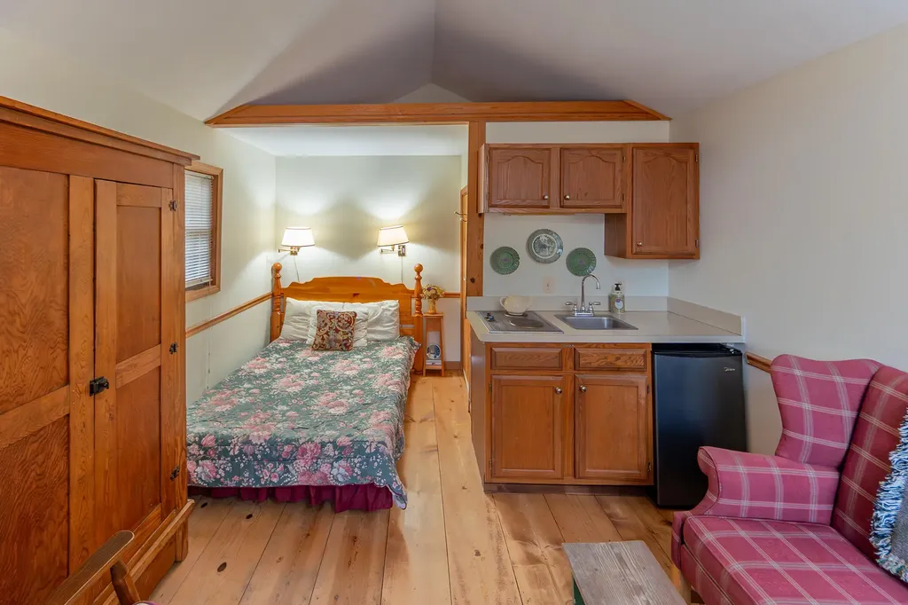 8425 Parshallville Road Hartland Township MI 48430