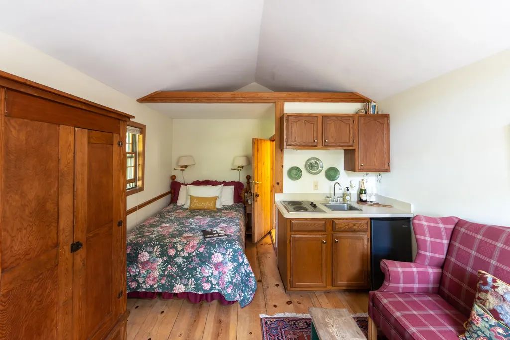 8425 Parshallville Road Hartland Township MI 48430