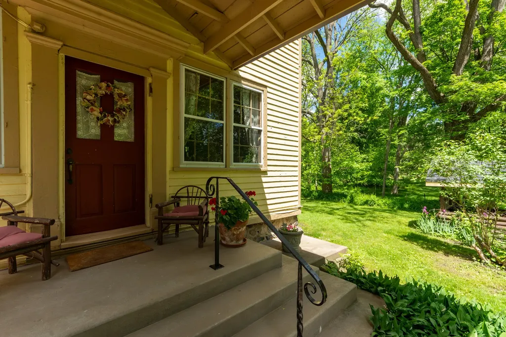 8425 Parshallville Road Hartland Township MI 48430