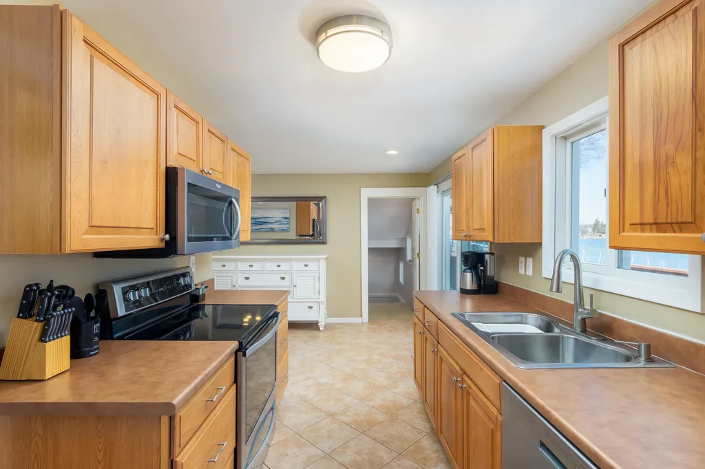 9638 Main Street Northfield Township MI 48189