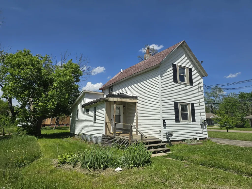 323 Ferry Avenue Pontiac City MI 48341