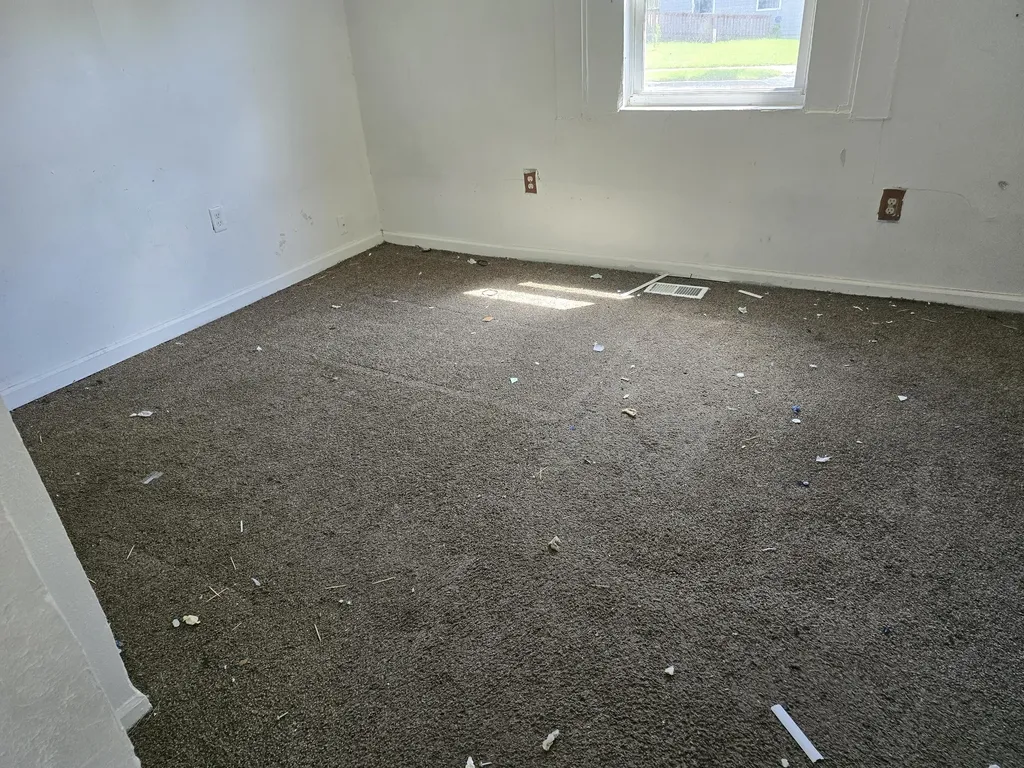 323 Ferry Avenue Pontiac City MI 48341