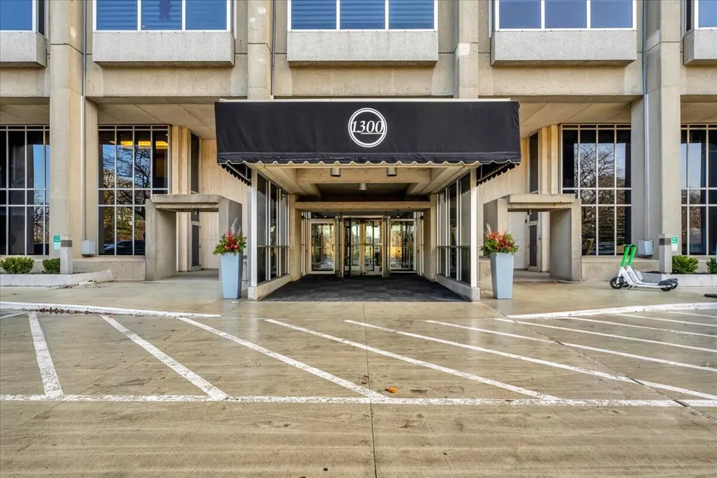 1300 E Lafayette Street Detroit City MI 48207
